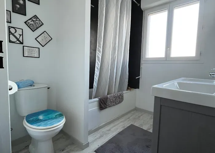 Holiday home Maison Ville&ocean&foret *